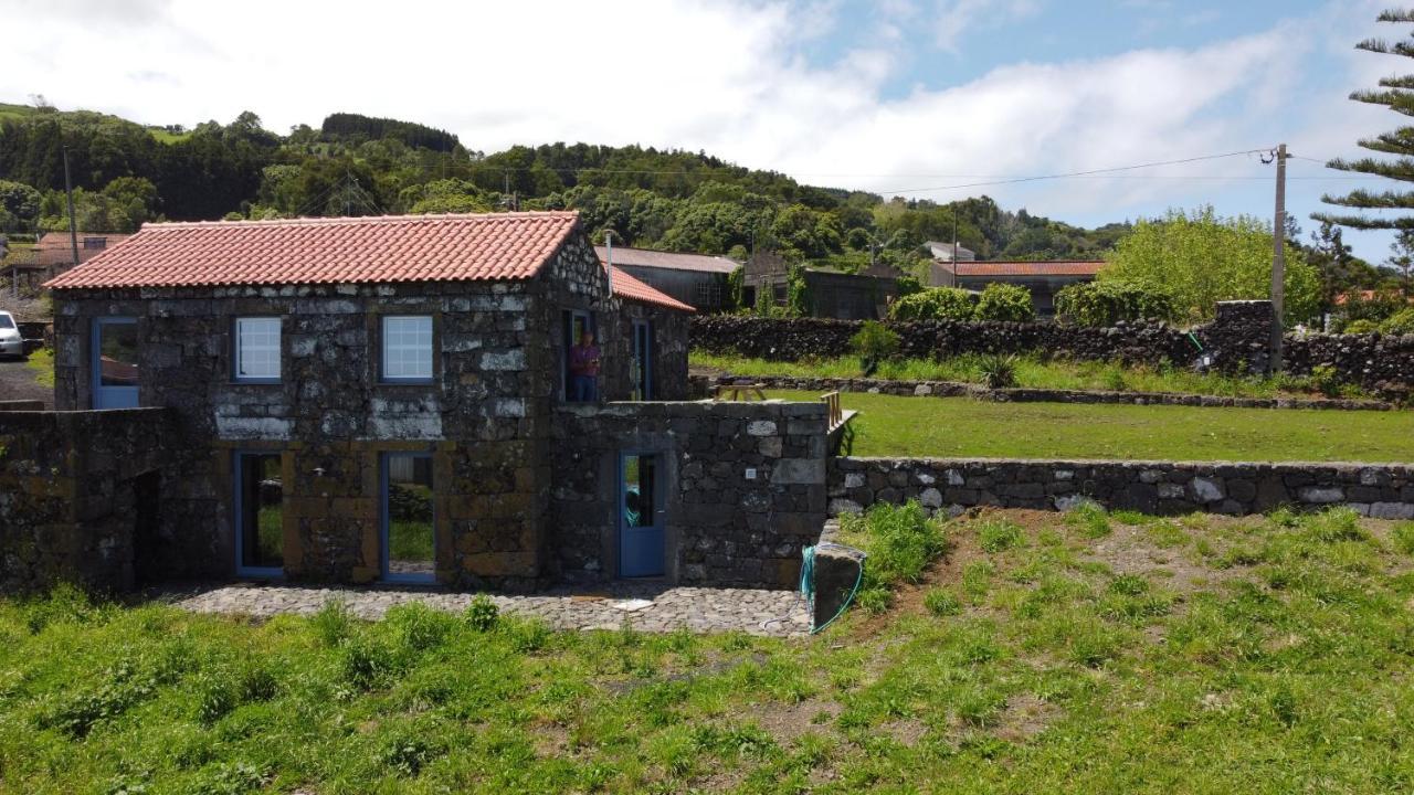 Casa Da Ribeirinha * Ribeirinha (Pico Island)