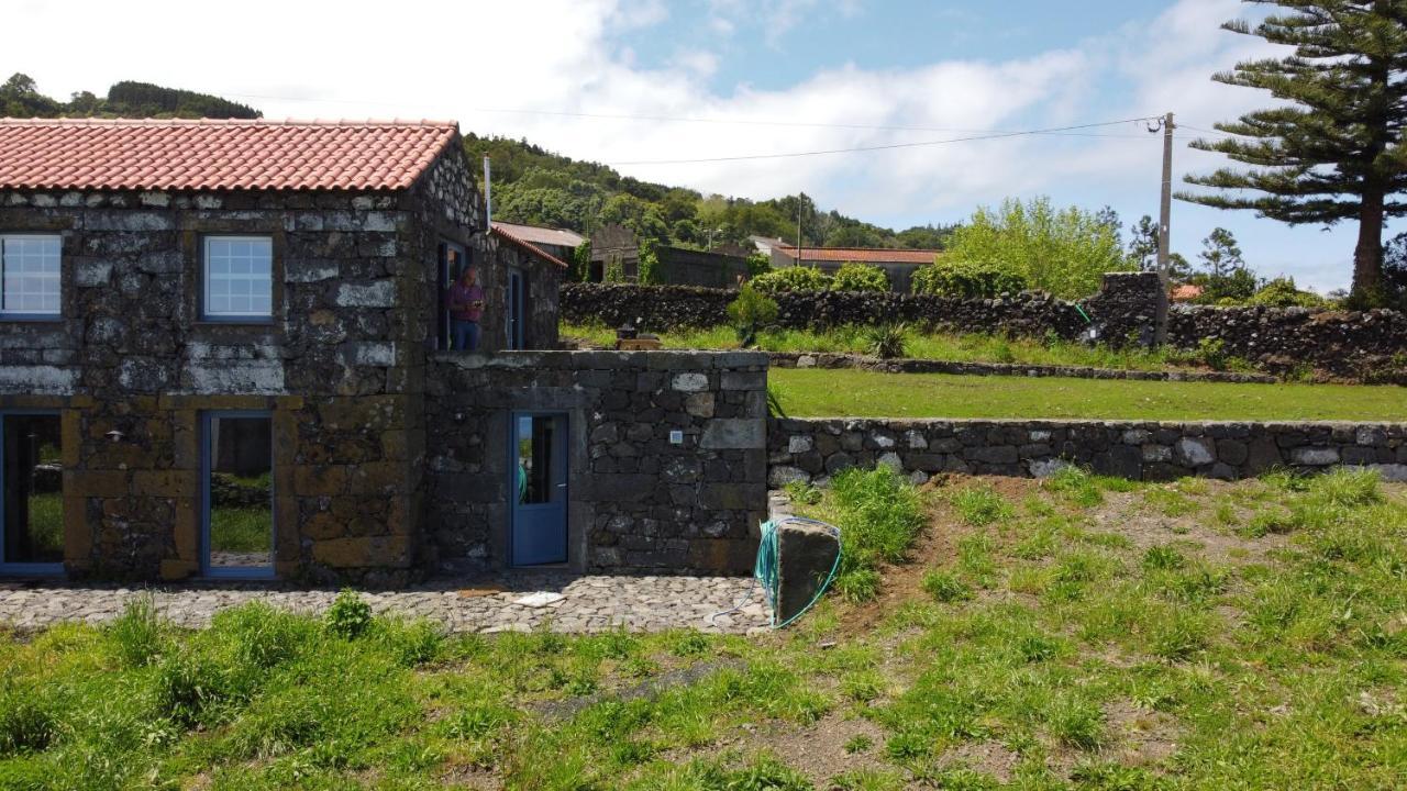 Casa Da Ribeirinha Holiday home Ribeirinha (Pico Island)