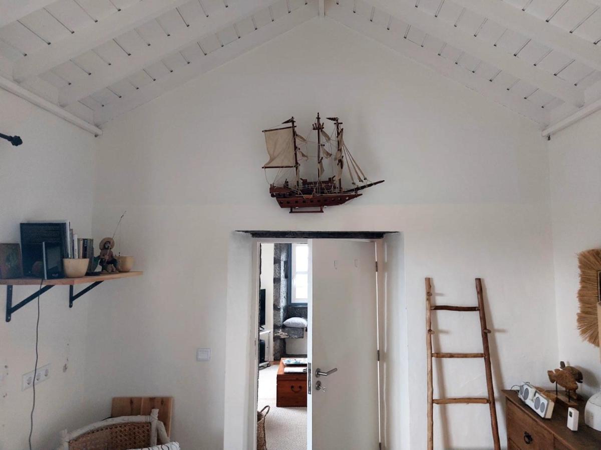 Casa Da Ribeirinha Holiday home Ribeirinha (Pico Island)